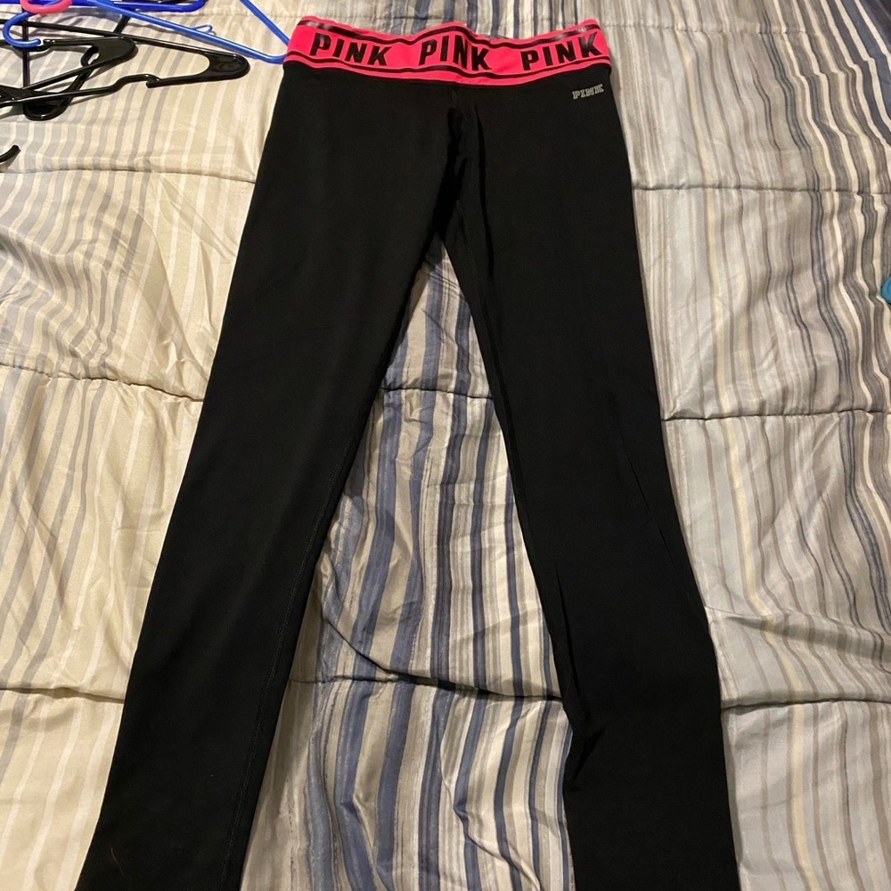 Black reversible PINK leggings​​